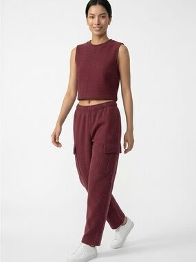 Aritzia Women's XS Sweat Fleece Cozy Cargo Drawstring SweatPants Burgundy